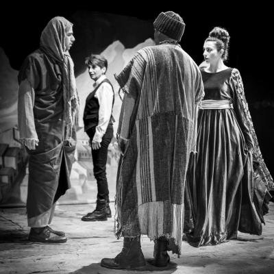 The Caucasian Chalk Circle 2023054