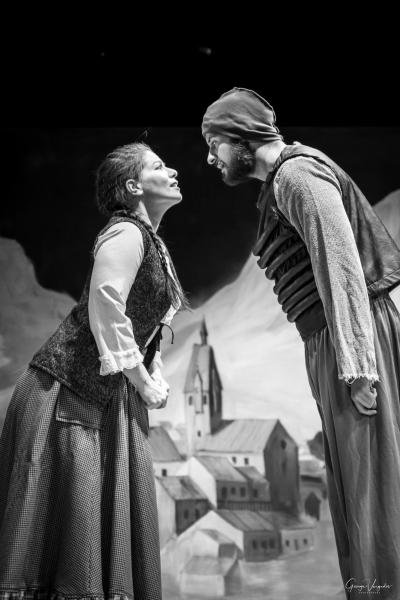 The Caucasian Chalk Circle 2023069